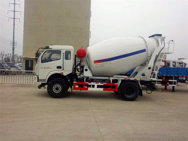 运隆6方搅拌车
