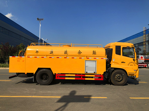 东风天锦清洗车（国六）大卷盘圆罐